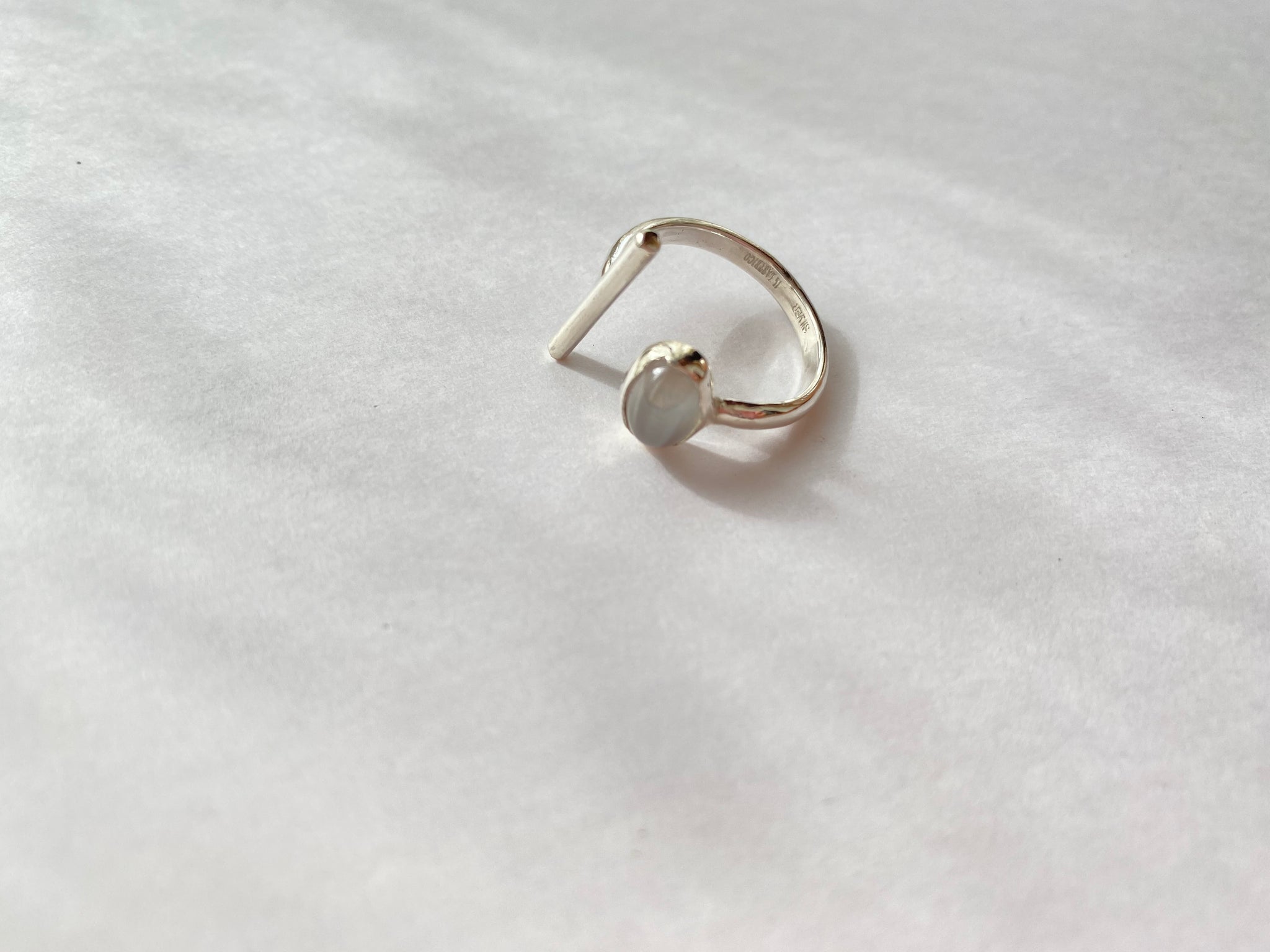 -Silver Ring- Moon stone cat's eye 20-R10